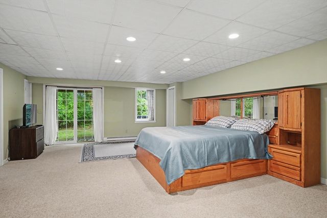 42 Laurelwood Drive 42, Hopedale, MA 01747