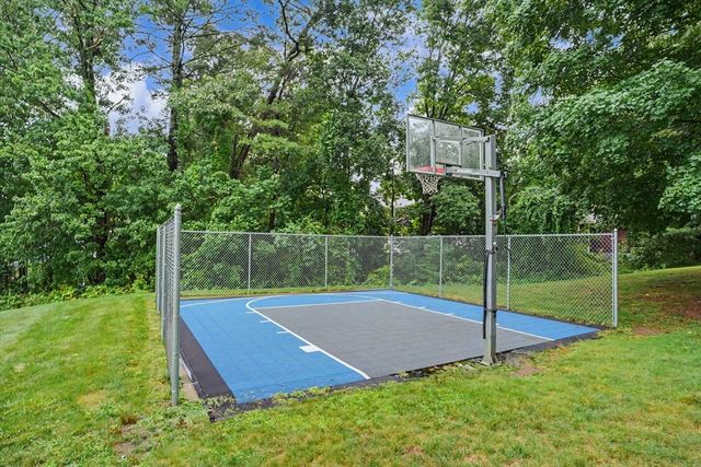 42 Laurelwood Drive 42, Hopedale, MA 01747