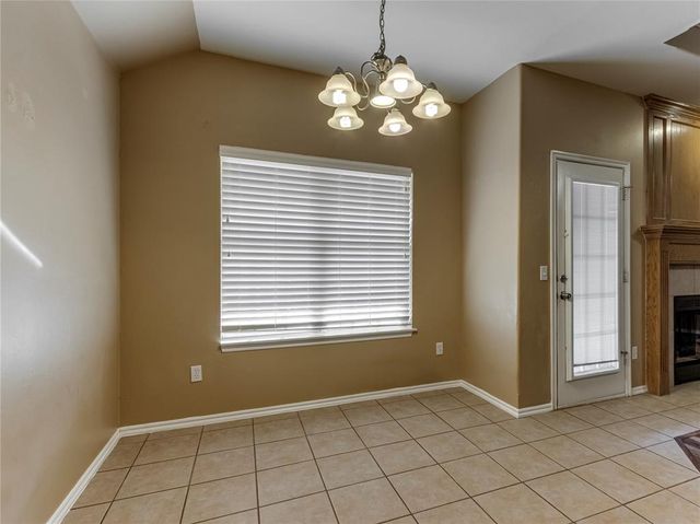 12528 SW 13th Street, Yukon, OK 73099