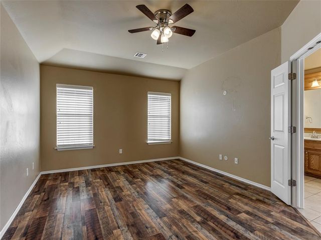 12528 SW 13th Street, Yukon, OK 73099