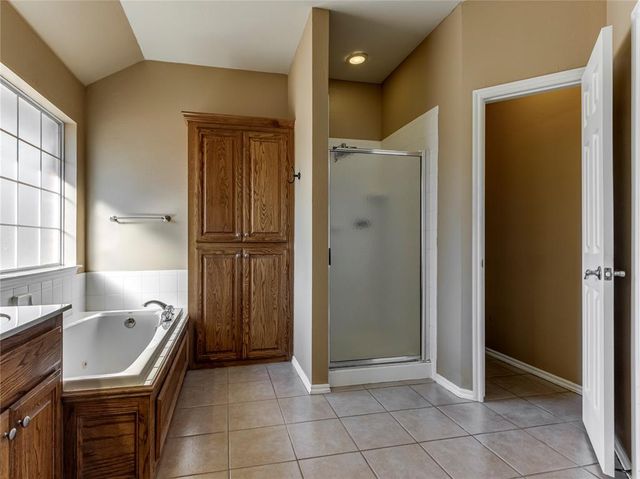 12528 SW 13th Street, Yukon, OK 73099