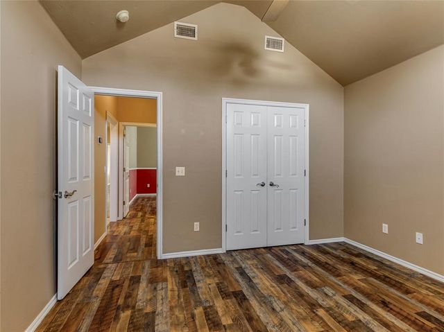 12528 SW 13th Street, Yukon, OK 73099