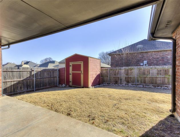 12528 SW 13th Street, Yukon, OK 73099