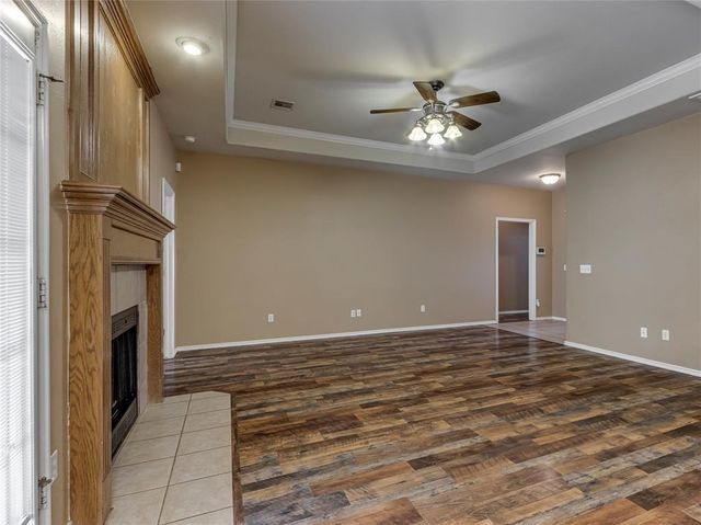 12528 SW 13th Street, Yukon, OK 73099