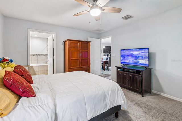 6917 GIDEON CIRCLE, Zephyrhills, FL 33541