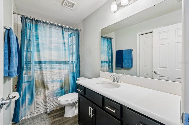 6917 GIDEON CIRCLE, Zephyrhills, FL 33541