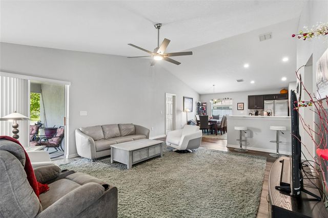 6917 GIDEON CIRCLE, Zephyrhills, FL 33541