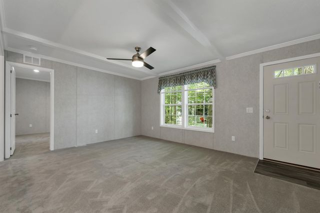 7 Shady Lane, Tuftonboro, NH 03853
