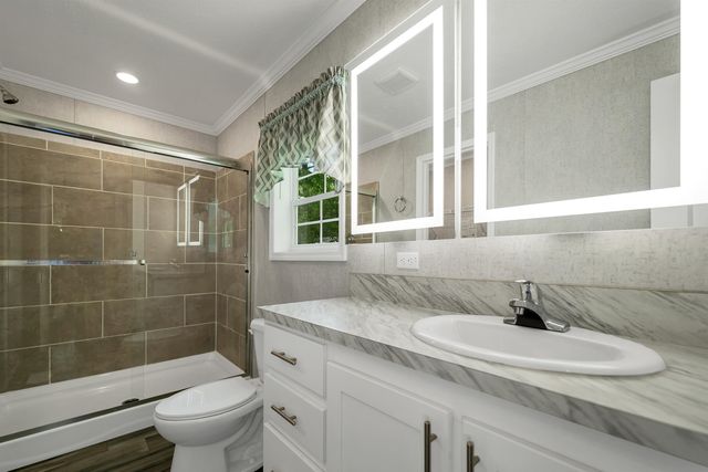 7 Shady Lane, Tuftonboro, NH 03853