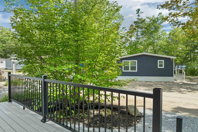 7 Shady Lane, Tuftonboro, NH 03853