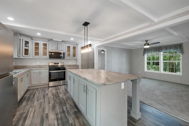 7 Shady Lane, Tuftonboro, NH 03853