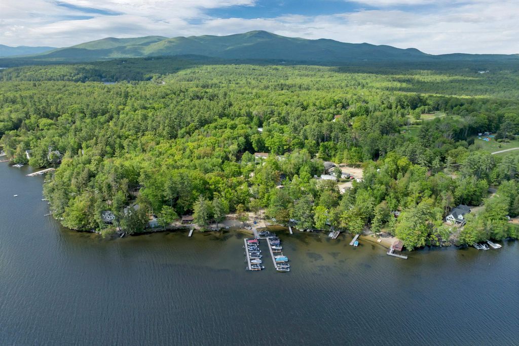 7 Shady Lane, Tuftonboro, NH 03853
