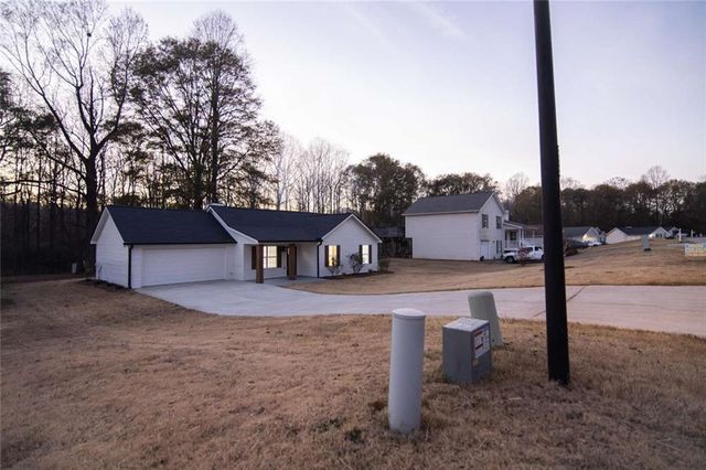 4781 Turning Leaf Drive, Gillsville, GA 30543