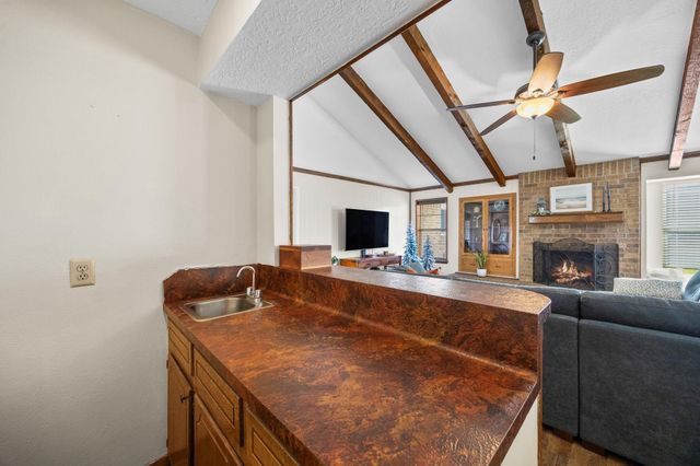 5010 Colombia Drive, Pasadena, TX 77505