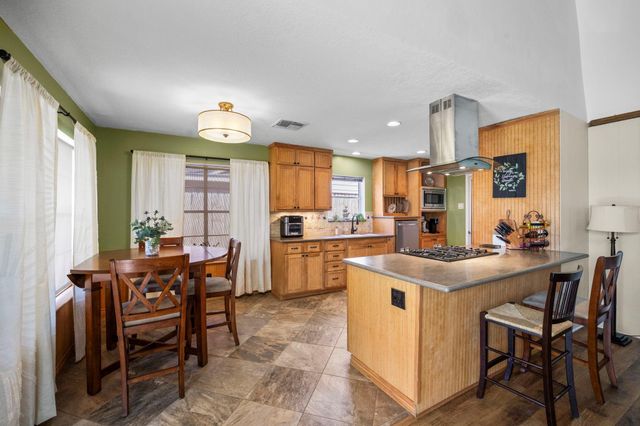 5010 Colombia Drive, Pasadena, TX 77505