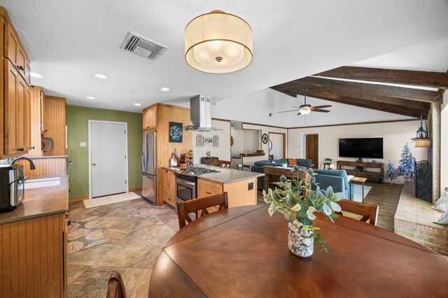 5010 Colombia Drive, Pasadena, TX 77505