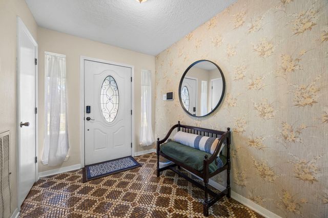 5010 Colombia Drive, Pasadena, TX 77505