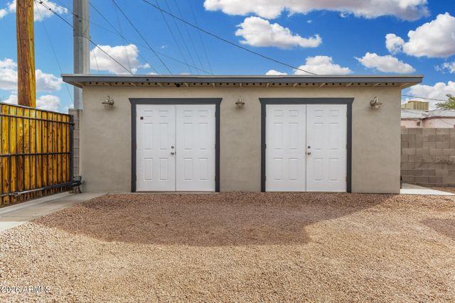 2545 N 15TH Street, Phoenix, AZ 85006
