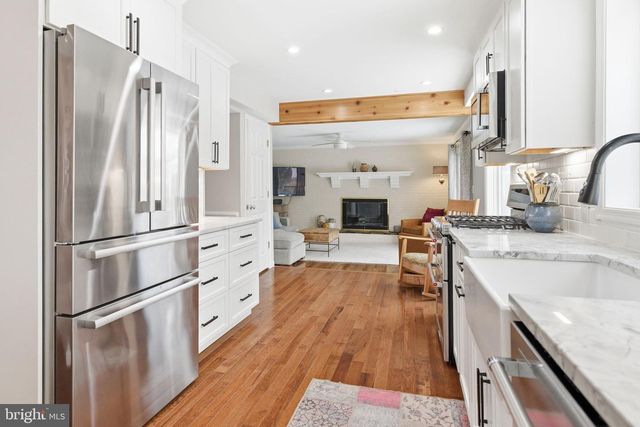 14939 JASLOW ST, Centreville, VA 20120