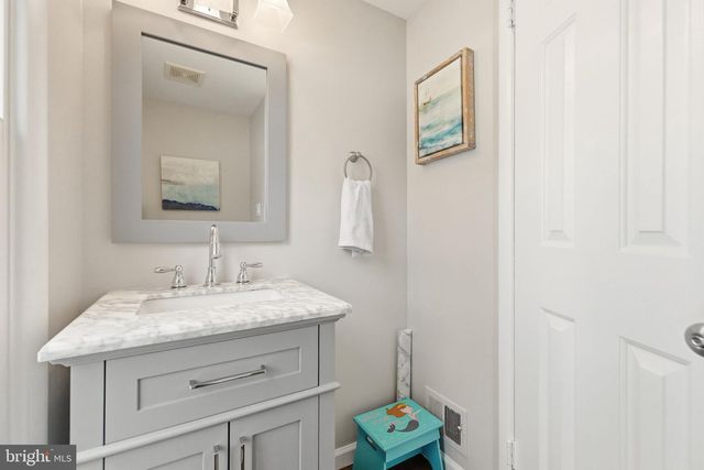 14939 JASLOW ST, Centreville, VA 20120