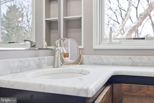 14939 JASLOW ST, Centreville, VA 20120