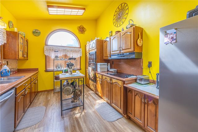 39 Dunkard Ave, Uniontown, PA 15401