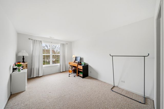 2529 W Autumn Drive, Round Lake, IL 60073
