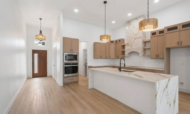 3007 Preston Club Drive, Sherman, TX 75092