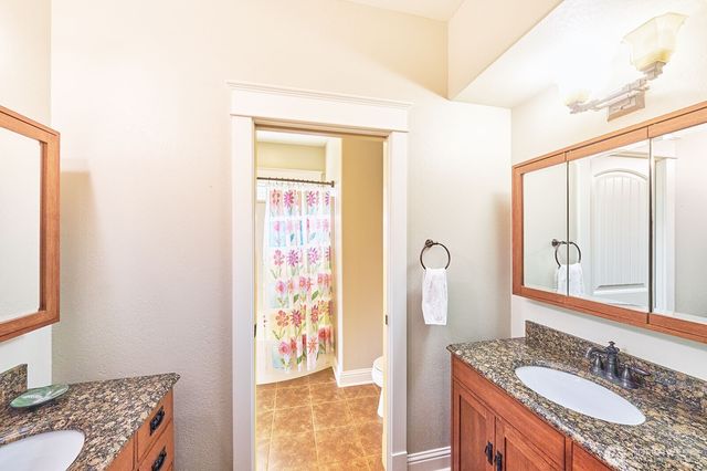 205 26th Street NW, Long Beach, WA 98631