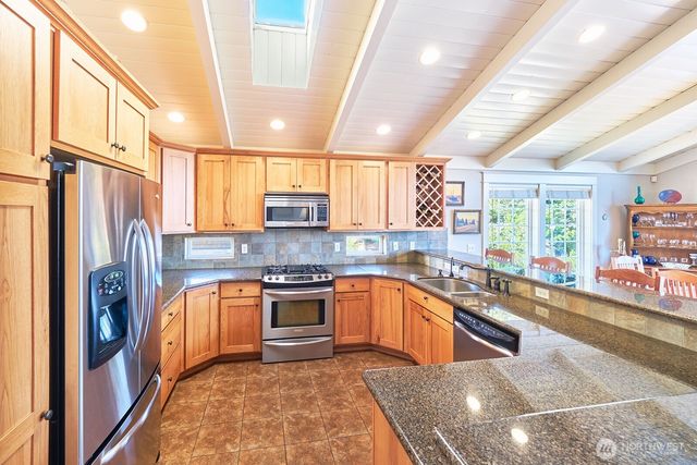 205 26th Street NW, Long Beach, WA 98631