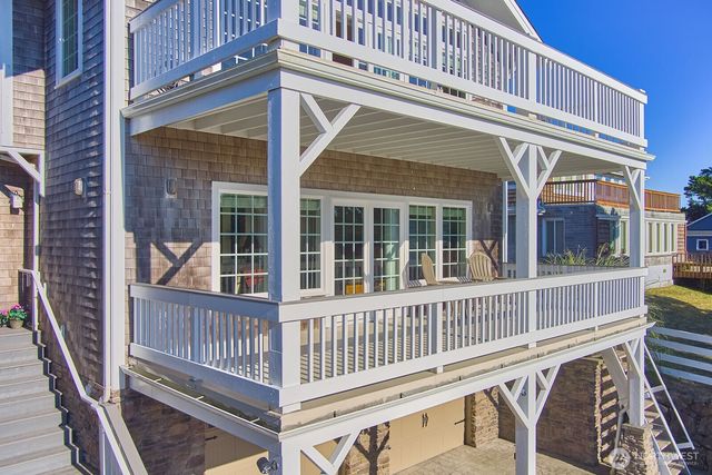 205 26th Street NW, Long Beach, WA 98631