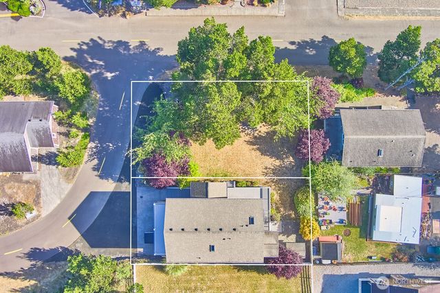 205 26th Street NW, Long Beach, WA 98631