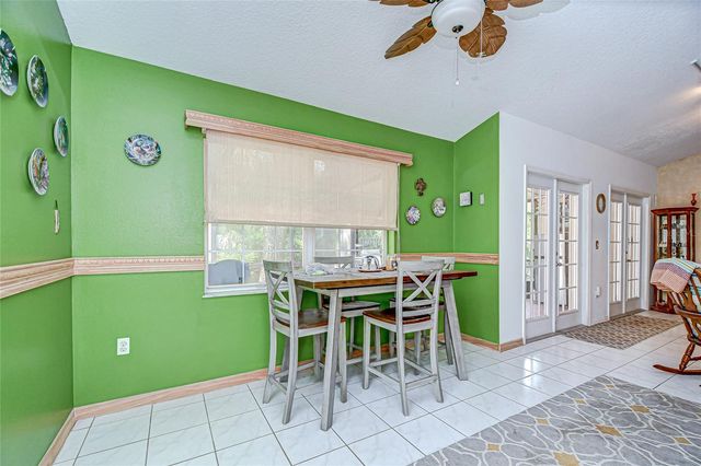 6911 OAKCREST WAY, Zephyrhills, FL 33542