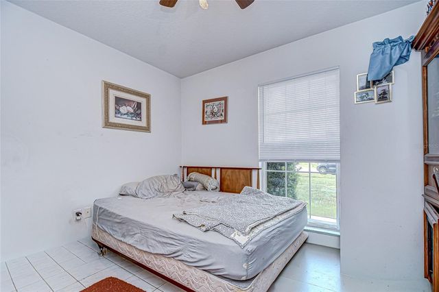 6911 OAKCREST WAY, Zephyrhills, FL 33542