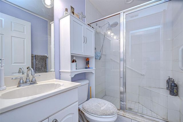 6911 OAKCREST WAY, Zephyrhills, FL 33542