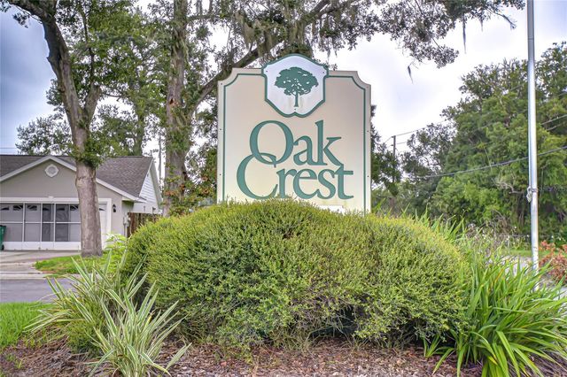 6911 OAKCREST WAY, Zephyrhills, FL 33542
