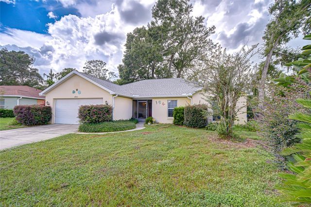 6911 OAKCREST WAY, Zephyrhills, FL 33542