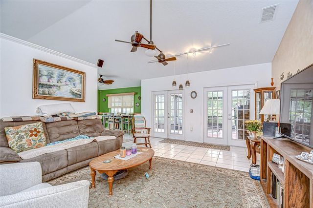 6911 OAKCREST WAY, Zephyrhills, FL 33542