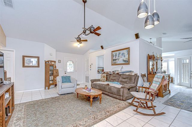 6911 OAKCREST WAY, Zephyrhills, FL 33542