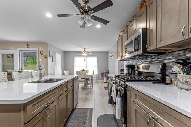 2281 Hudlow Loop Road, Dunlap, TN 37327