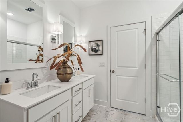 306 Kingswood Circle, Savannah, GA 31302