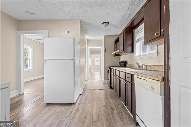 2009 Baker Road NW, Atlanta, GA 30318