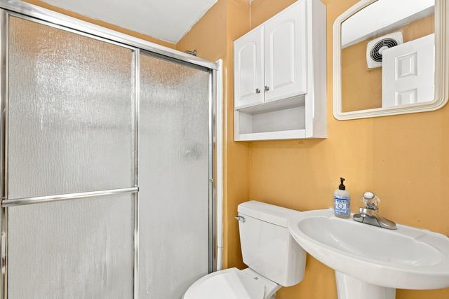208 E Northwood Avenue, Columbus, OH 43201
