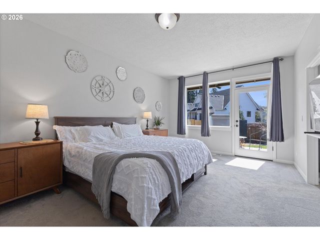 830 Se DARROW Rd, Estacada, OR 97023