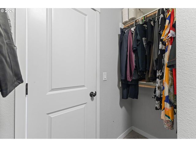 830 Se DARROW Rd, Estacada, OR 97023