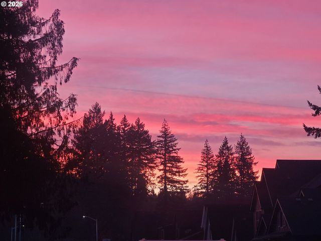 830 Se DARROW Rd, Estacada, OR 97023