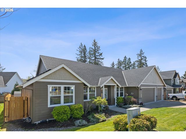 830 Se DARROW Rd, Estacada, OR 97023