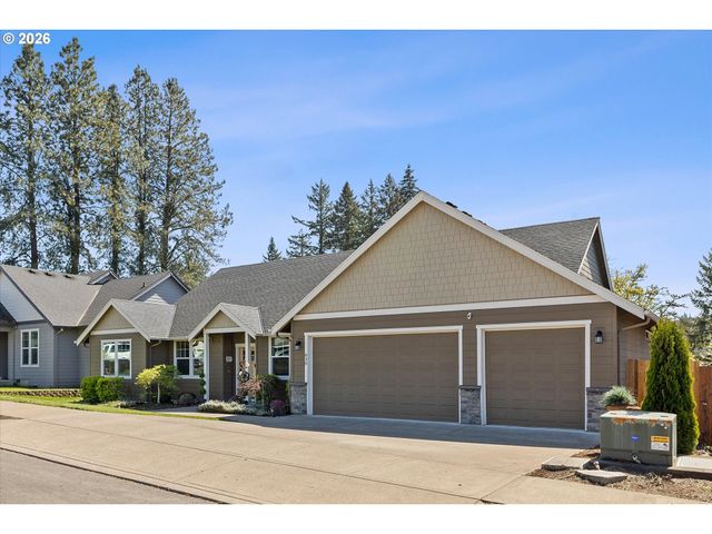 830 Se DARROW Rd, Estacada, OR 97023