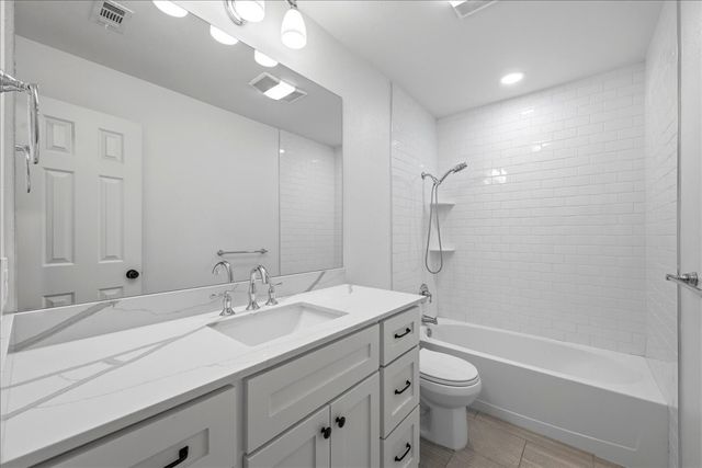 1143 Bayshore Drive, Rockwall, TX 75087