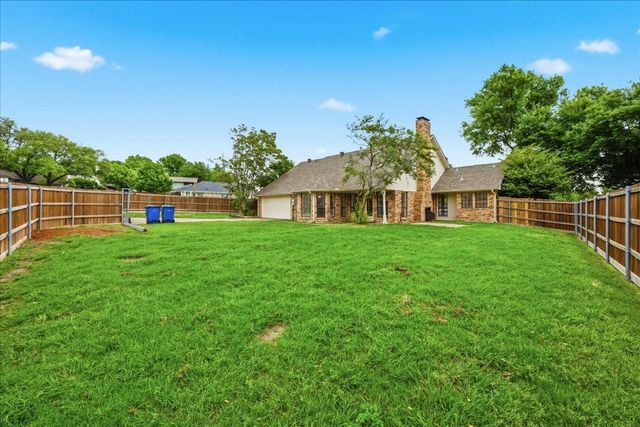 1143 Bayshore Drive, Rockwall, TX 75087